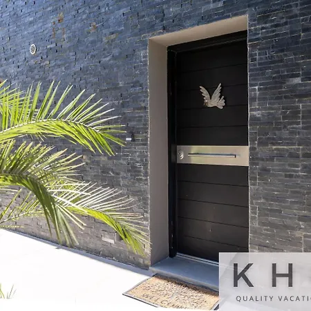 Peristeri In Lourdata Village! Villa