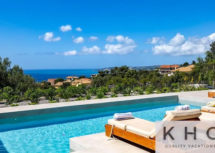 Villa Peristeri In Lourdata Village! Lourdata (Kefalonia)