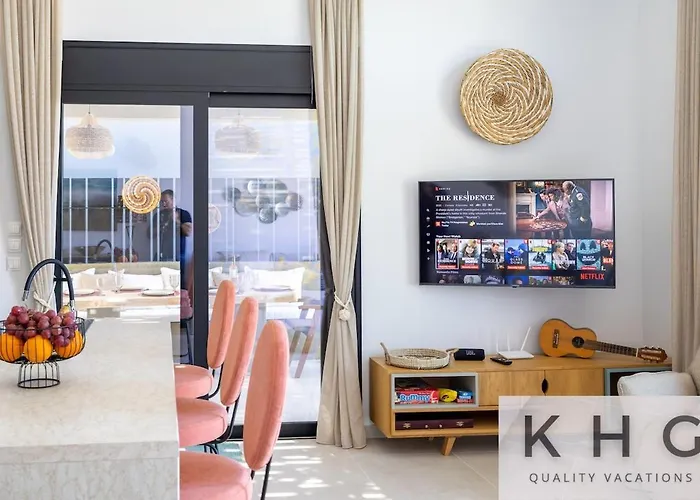 Peristeri In Lourdata Village! Lourdata (Kefalonia)