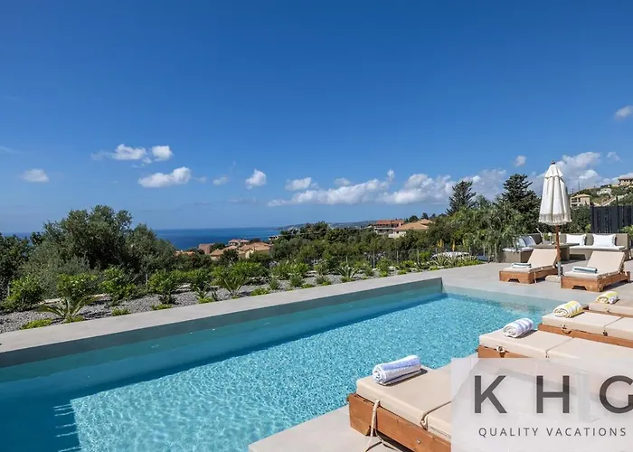 Villa Peristeri In Lourdata Village! *