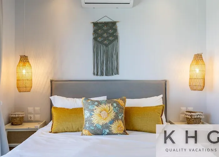 Peristeri In Lourdata Village! Villa *